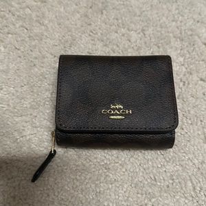 Coach wallet new with gift box